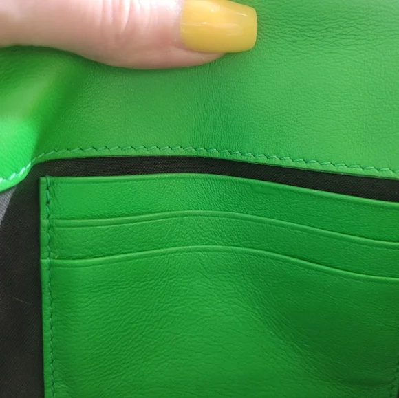 Fendi Baguette - Picture 5 of 8